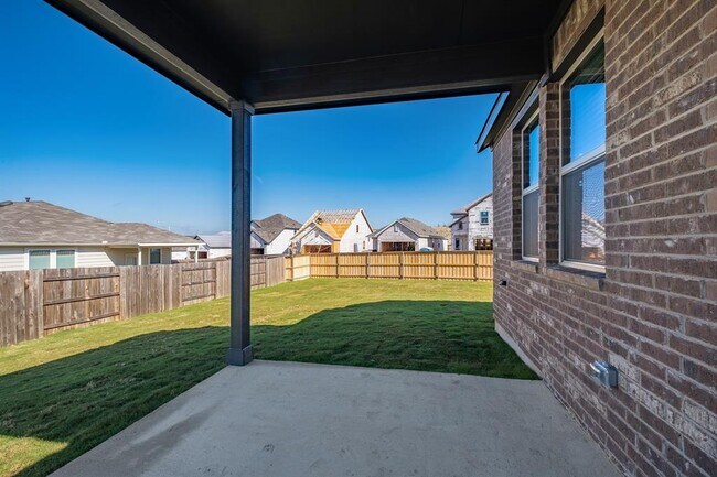 Foto del edificio - 108 Leatherleaf Dr