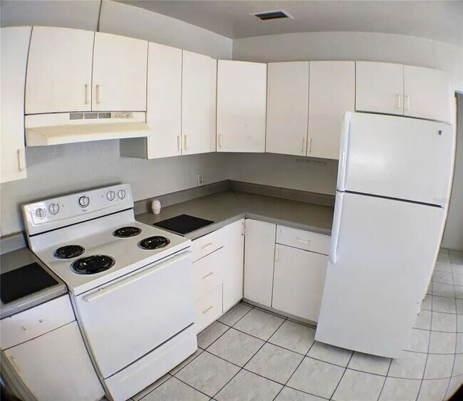 Building Photo - RENT FOR ZERO DEPOSIT MOVE IN - CLOSE TO DOWNTOWN