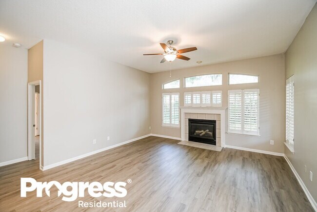 Foto del edificio - 4414 Summer Walk Ct