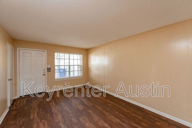 Building Photo - 6513 Woodrow Ave