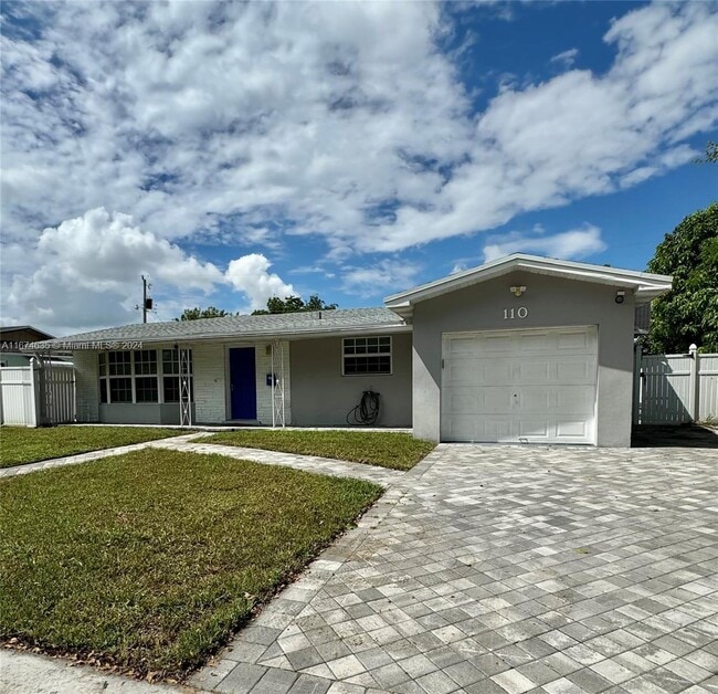 Building Photo - 110 SW 65th Way
