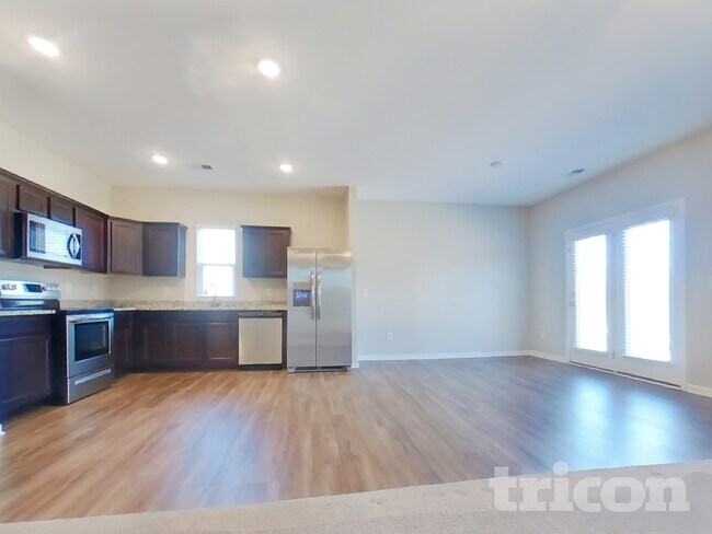 Building Photo - 115 Sorrento Dr