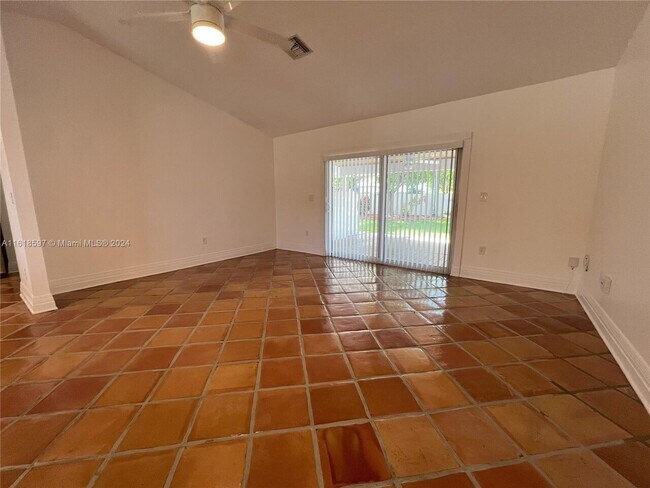 Building Photo - 8811 SW 192nd Terrace