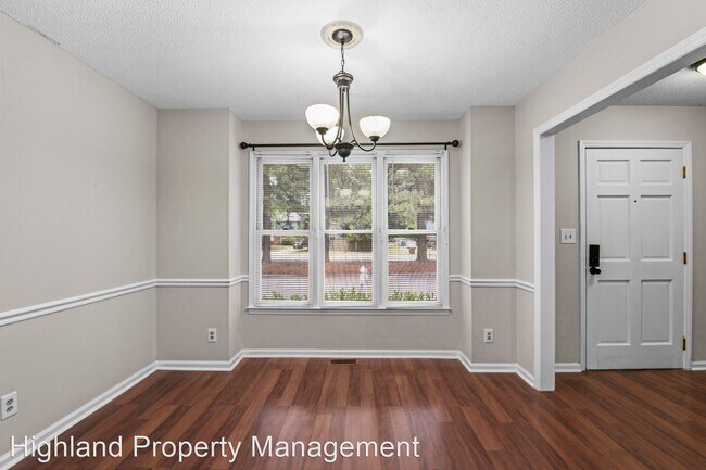 Foto del edificio - 2 br, 2.5 bath House - 5624 Darrow Drive