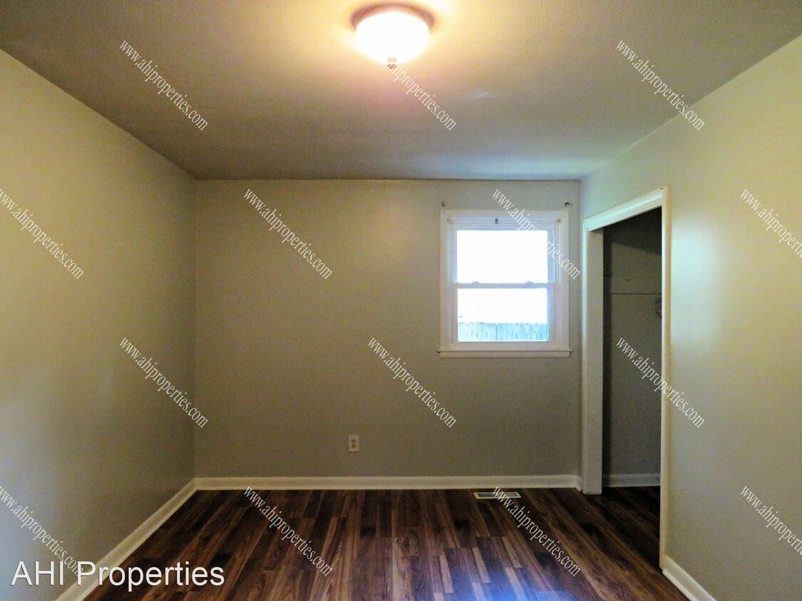 Building Photo - 3 br, 2 bath House - 7805 Perry Street
