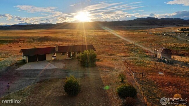 Foto del edificio - 5 br, 4 bath House - 7517 South Shields St...