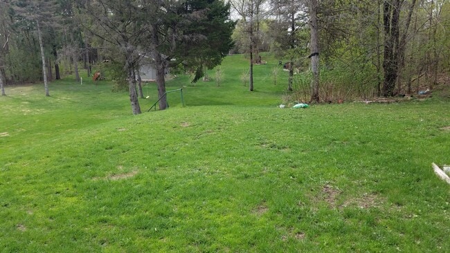 Building Photo - 3BR Single Family Home Available NOW on Eau Claire's Northside!