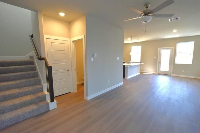 Building Photo - 3119 Moontide Ln