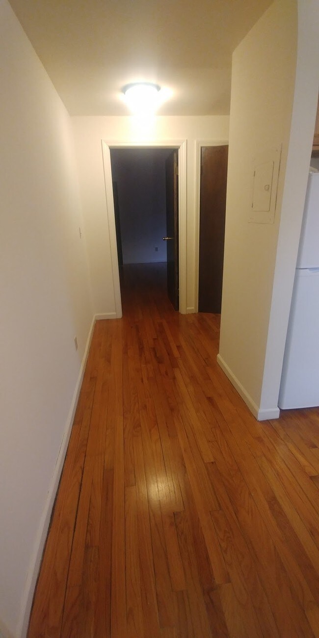 Building Photo - Hunns Lake Road LLC - 2C