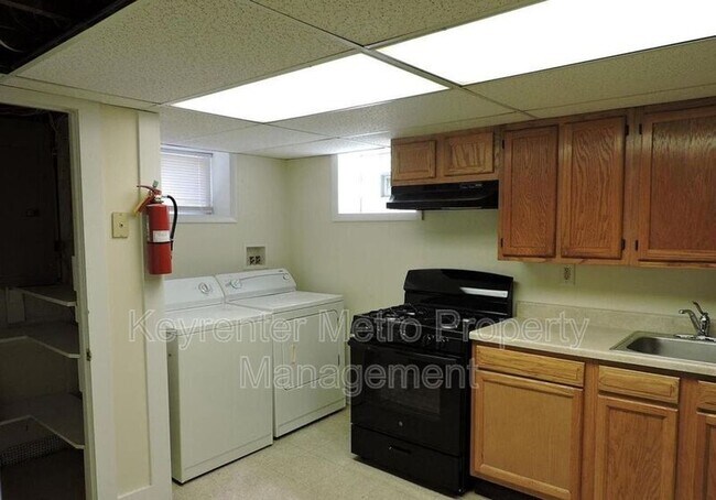 Foto del edificio - 3914 Nicholson St