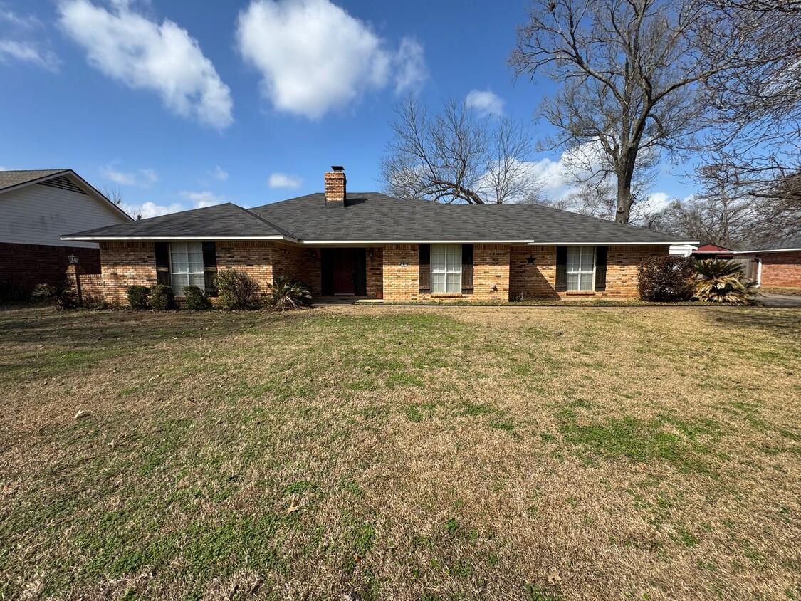 Foto principal - Gorgeous 3 bedroom home in Bossier