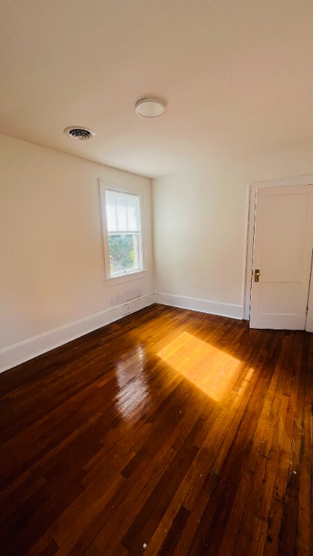 Foto del edificio - 812 Tyler Ave