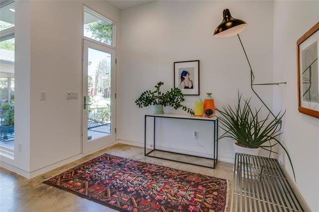 Foto del edificio - 2215 Madera St