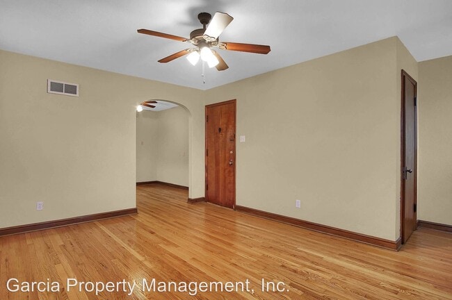 Building Photo - 4991 Parker Ave