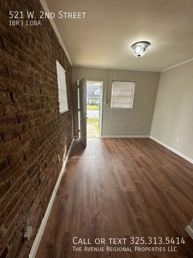 Building Photo - 1 Bed 1 Bath Cozy Unit