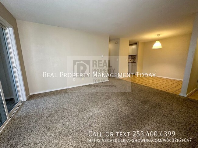 Foto del edificio - 2 Bedroom Condo in Tacoma!