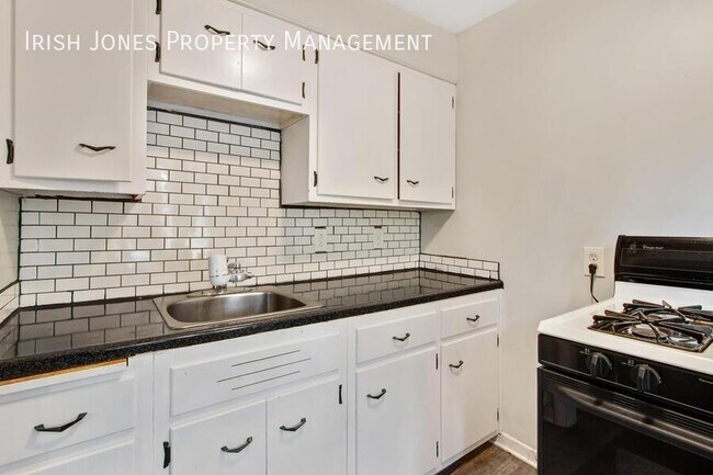 Foto del edificio - 24 Red Jacket Pkwy