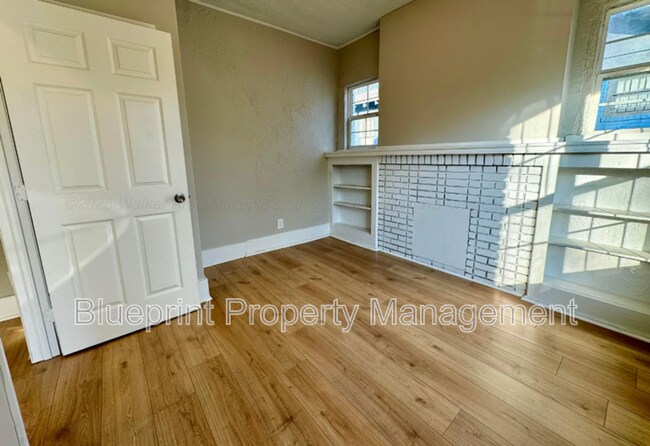 Foto del edificio - 1532 Bay Ave SW