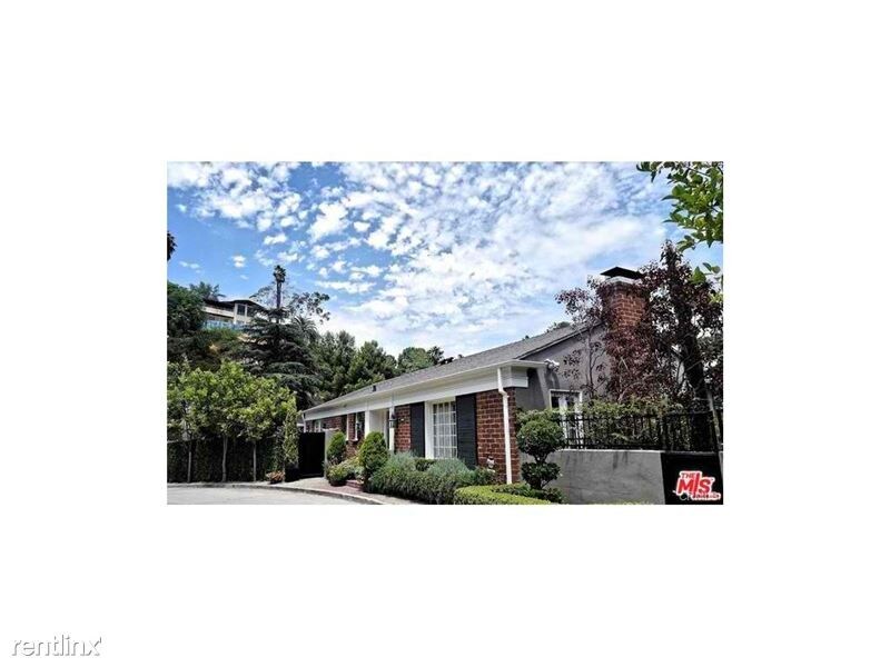 Primary Photo - 2520 Chislehurst Pl