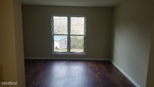 Building Photo - 2 br, 1 bath Townhome - 5216 Donlyn B Unit B