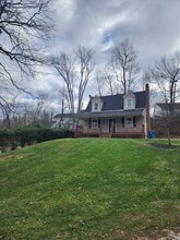 Building Photo - 6222 Highland Dr