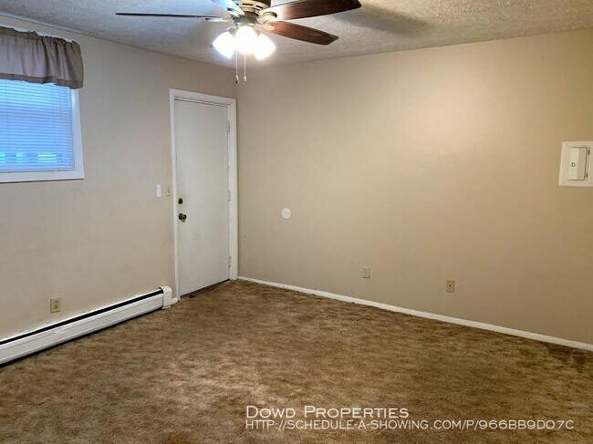Building Photo - 112 College Park Ct