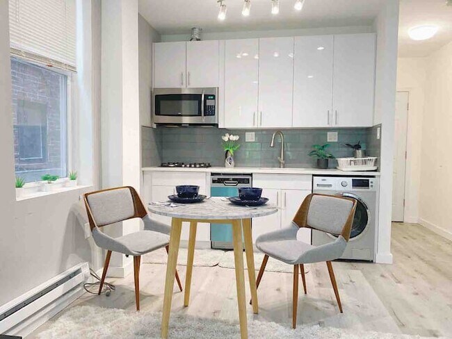 Foto del edificio - 2402 Spruce St