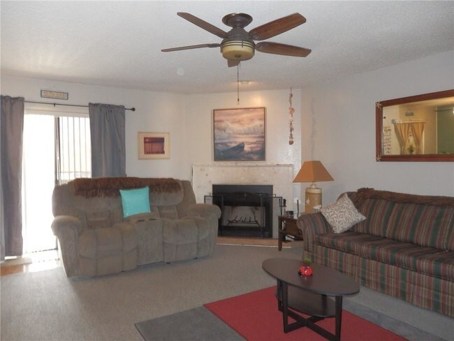 Building Photo - 15425 Fortuna Bay Dr