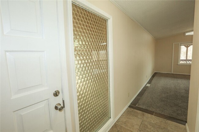 Foto del edificio - 39 Sheneman Dr