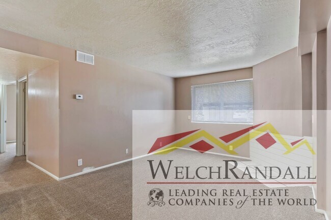 Foto del edificio - 2 Bed 1 Bath Condo Roy