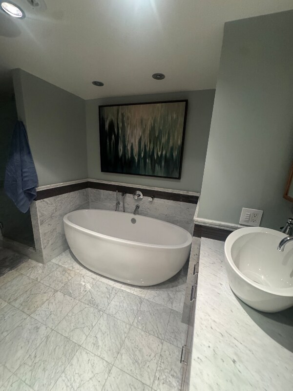 Foto del edificio - 645 Front St