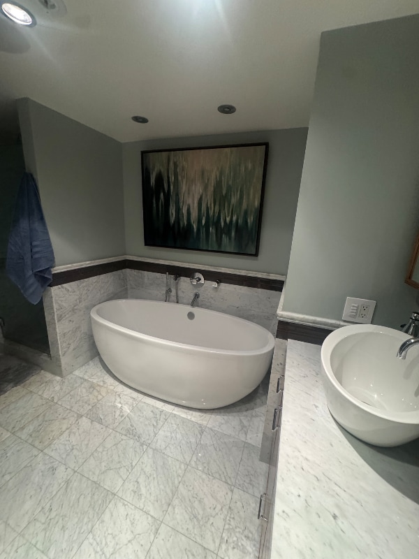 Building Photo - 645 Front St