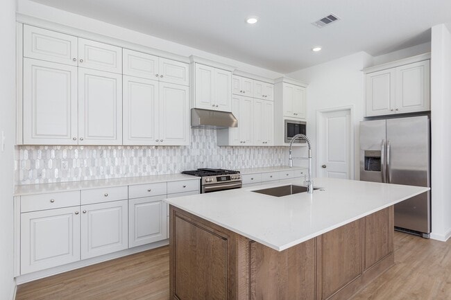 Building Photo - 28819 Mount Bonnell Dr