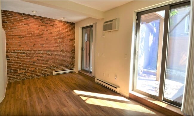 Building Photo - 67 St Germain St