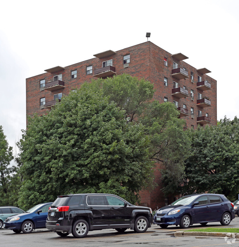 Building Photo - Kingsberry Towers