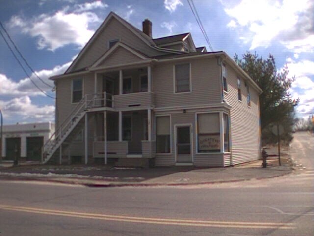 Primary Photo - 146 Pine St