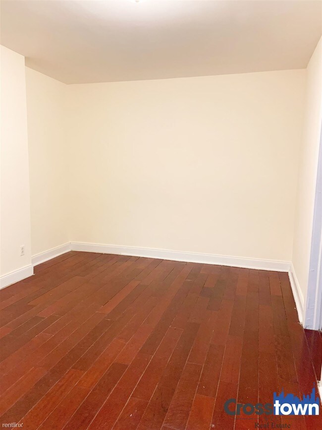Building Photo - 2 br, 1 bath Apartment - 551 W 160th St