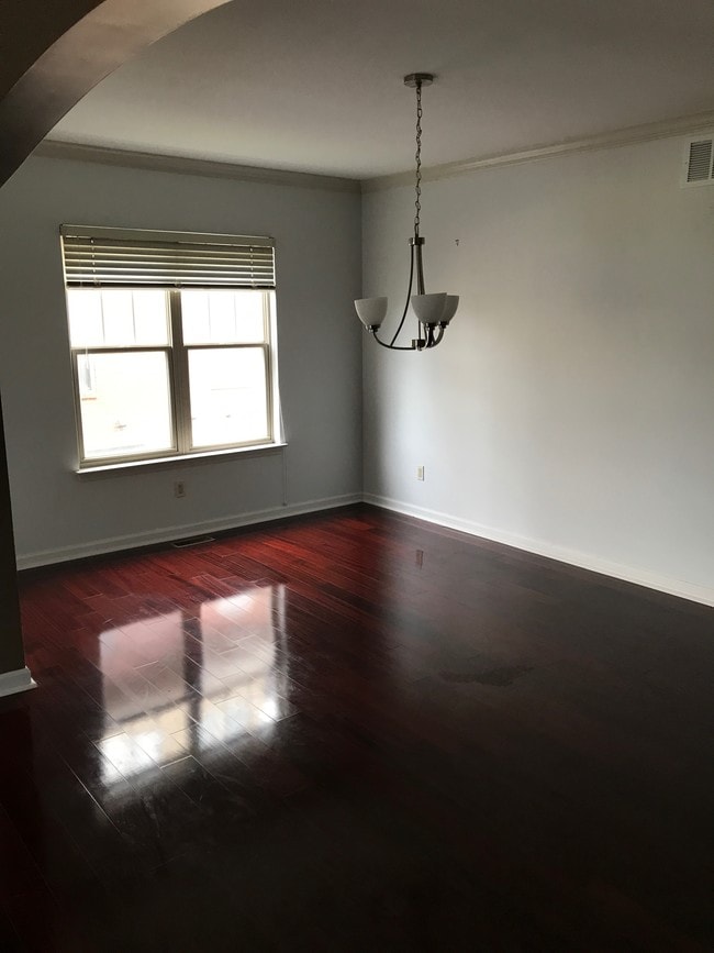 Dining Room - 172 Tiffany Ln