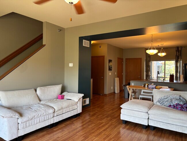 Foto del edificio - 5619 Brendan Ave