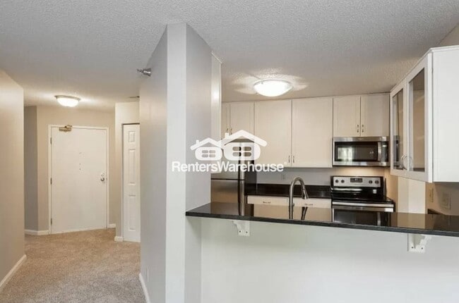 Building Photo - 6145 Chasewood Pkwy