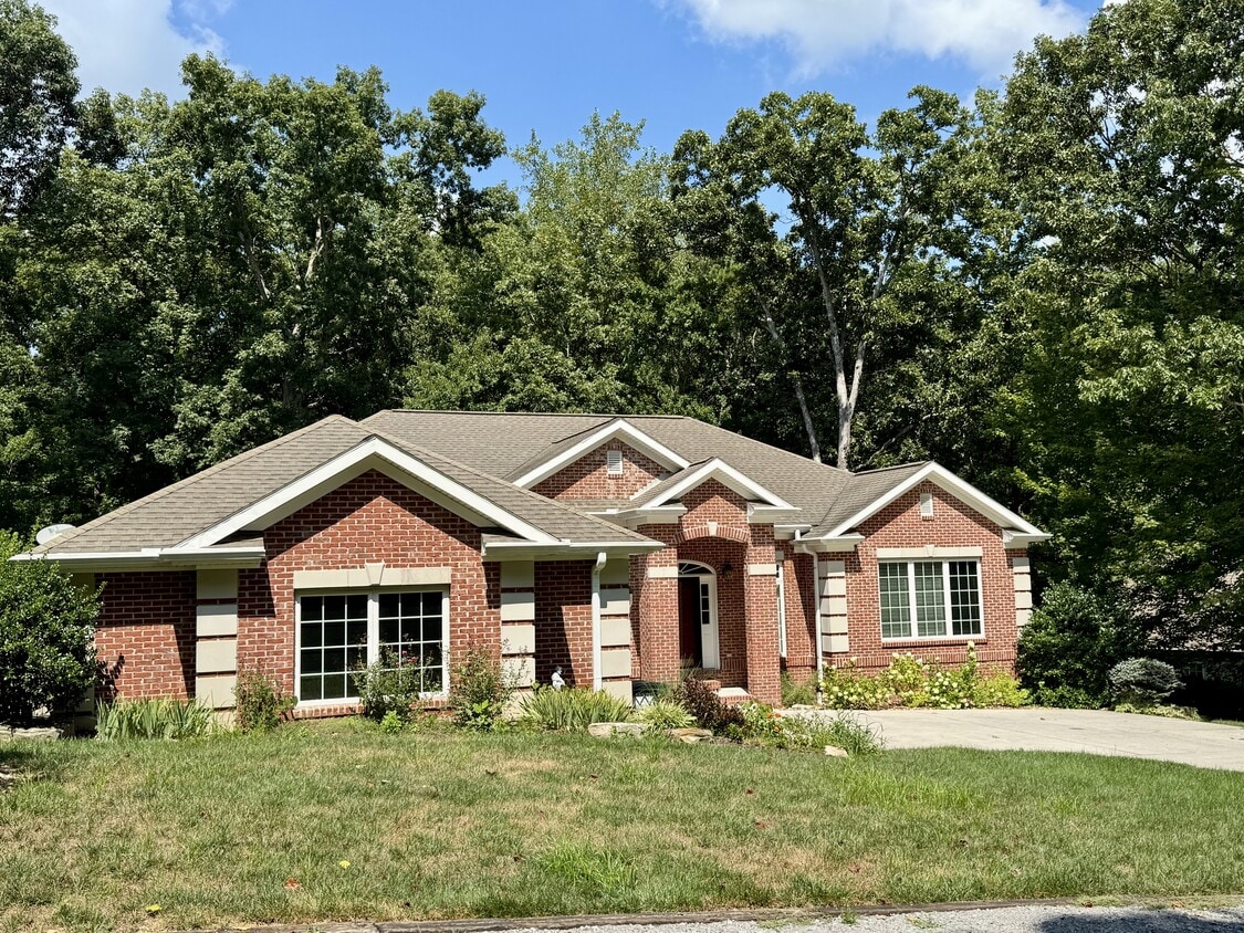 Foto principal - 124 Vinita Ln