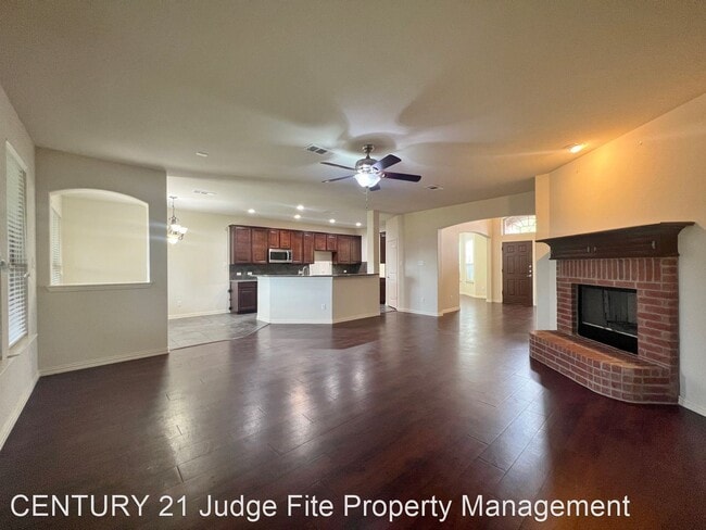Building Photo - 5 br, 3.5 bath House - 11937 Cisco Court