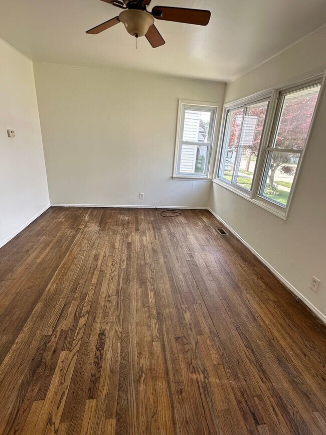 Foto del edificio - 27370 Pinehurst St