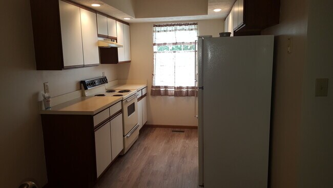 Foto del edificio - 1845 N Lakeman Dr