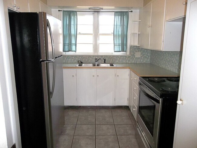 Foto del edificio - 2134 10th Street Rd