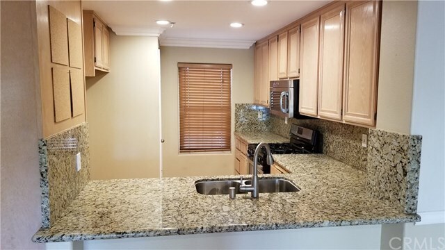 Foto del edificio - 415 Townsquare Ln