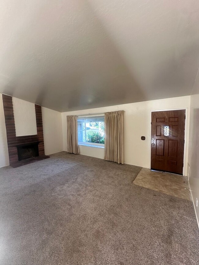 Building Photo - 6981 Polvadero Dr