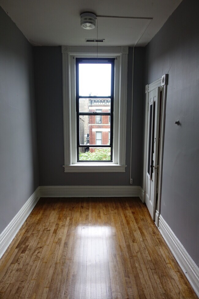 Foto del edificio - 953 W Armitage Ave