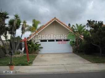 Primary Photo - 2543 Luciernaga St