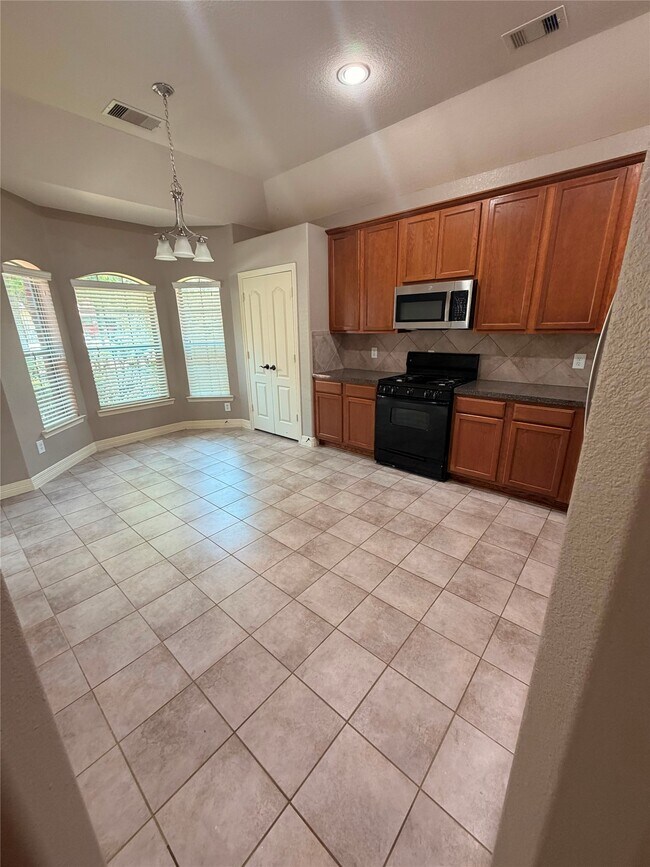 Building Photo - 7211 Durango Creek Dr